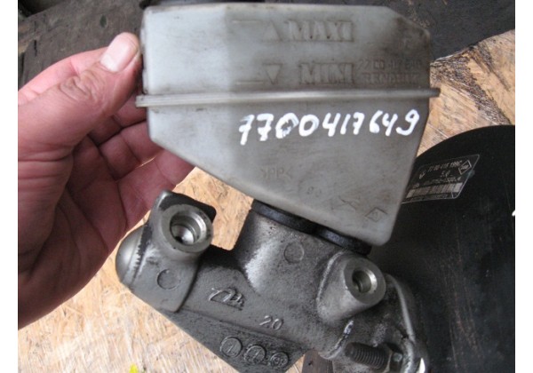 головний гальмівний циліндр Renault Clio II, Symbol II 1.2, 7700416199, 7700417649